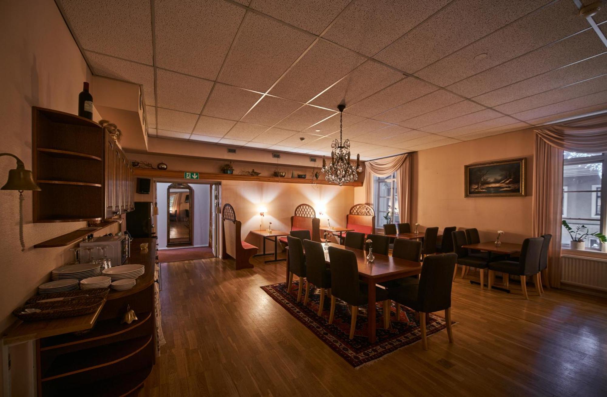 Hotell Laeckoe Lidköping Esterno foto