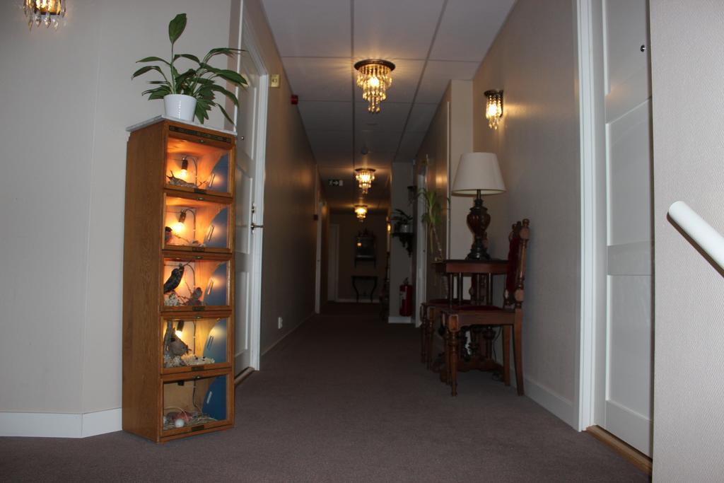 Hotell Laeckoe Lidköping Esterno foto