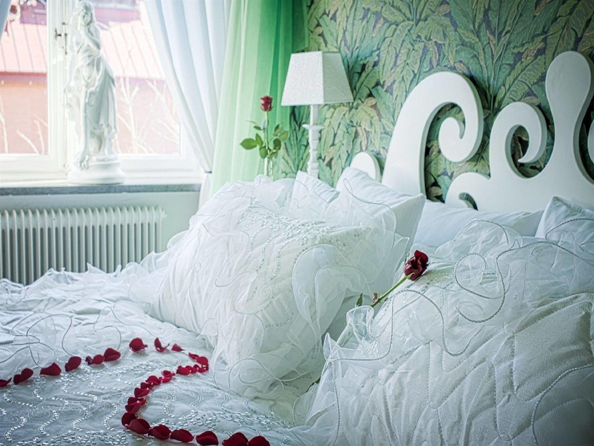 Hotell Laeckoe Lidköping Esterno foto