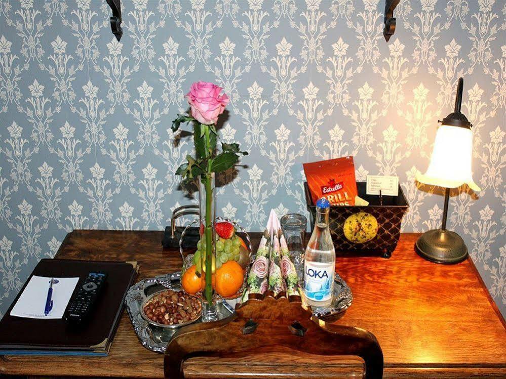 Hotell Laeckoe Lidköping Esterno foto